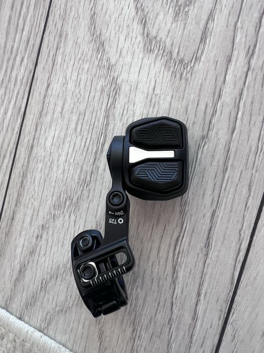 Maneta Sram AXS Pod  Ultimate