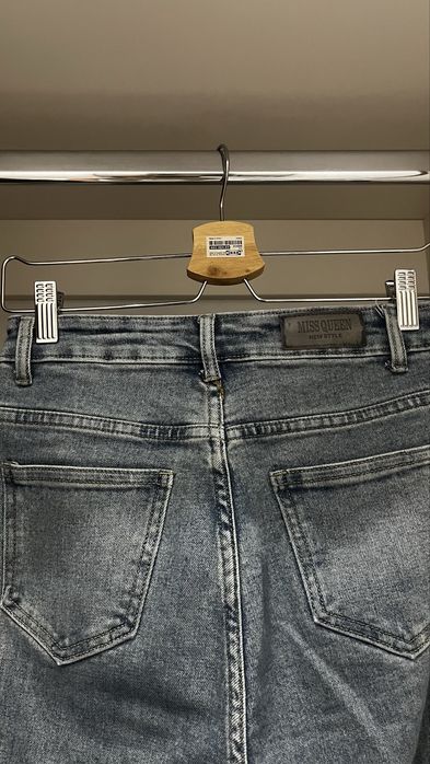 Джинсы женсие клеш