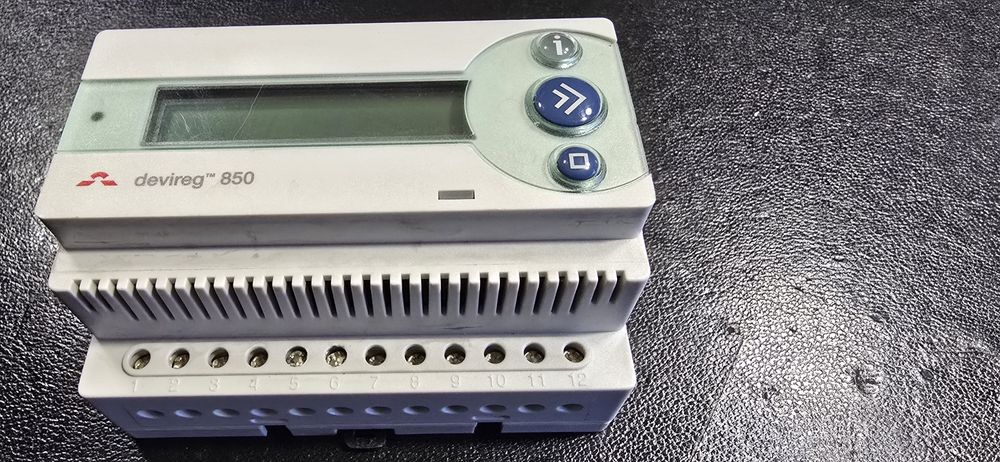 Анти обледително терморегулиращо управление DEVIregTM 850