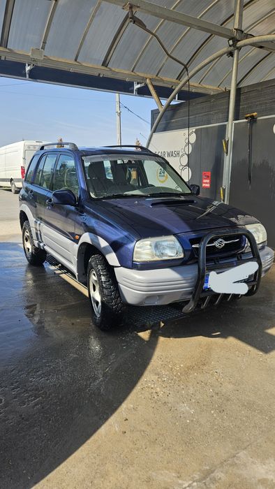 Vând suzuk grand vitara