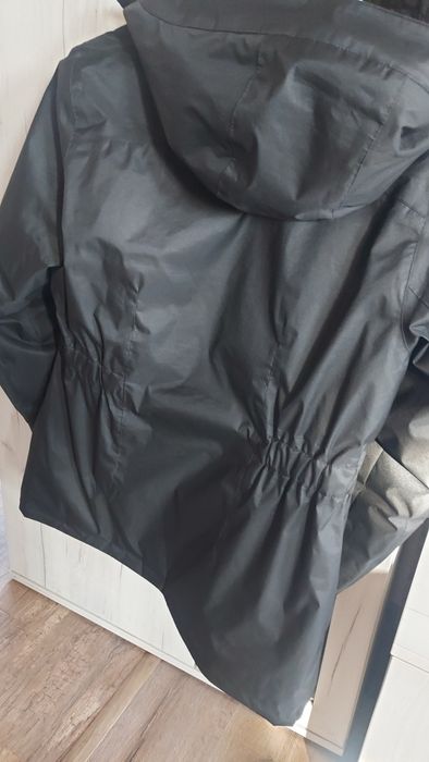 Дамско непромокаемо яке