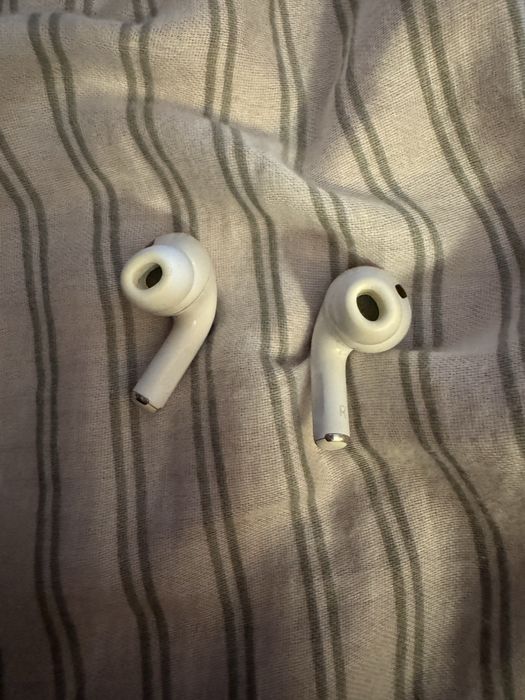 AirPods Pro (2nd generation)