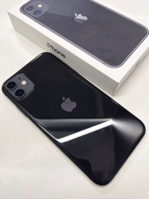 Apple iPhone 11, 128gb, 67%.