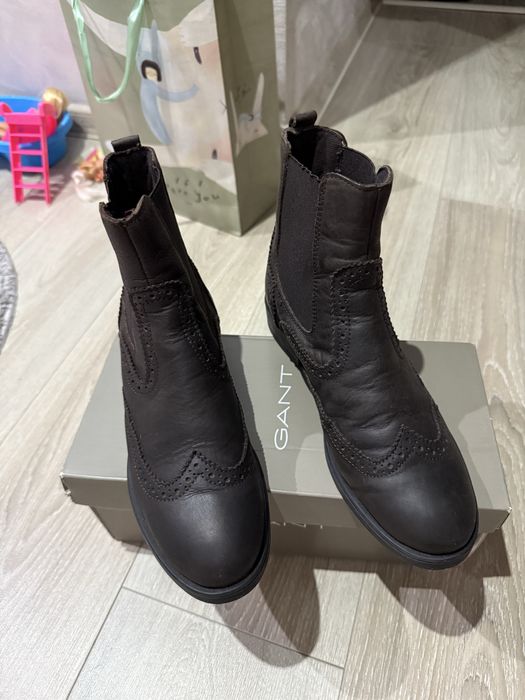 Боти естествена кожа