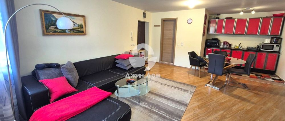 Продава се Двустаен апартамент в Свети Влас - 83 кв.м за 1025 €/кв.м - Снимка #1
