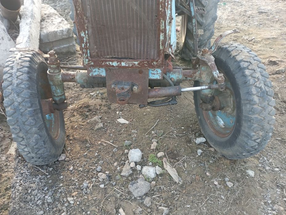 МТЗ 80 кең кабина