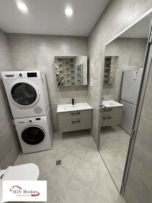 Продава се Тристаен апартамент в София, Банишора - 111 кв.м за 1792 €/кв.м - Снимка #11