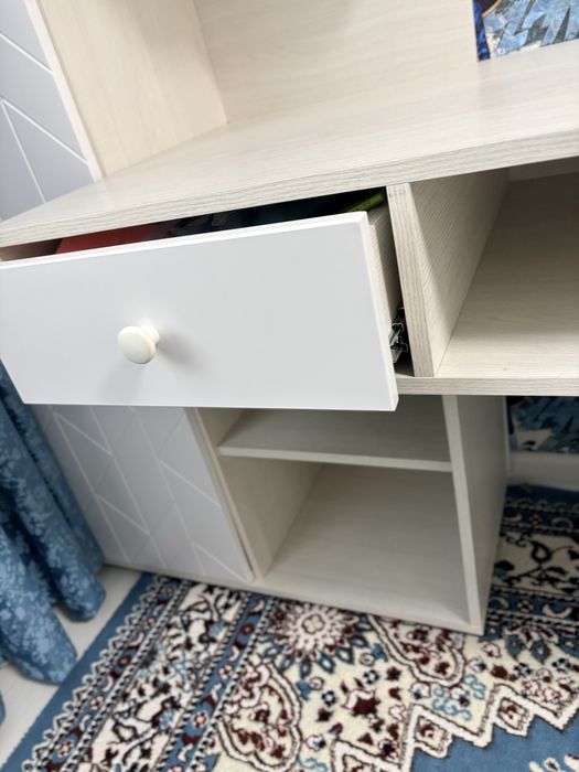 Продам детски  стол