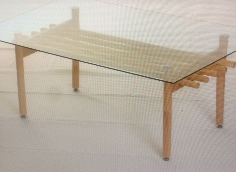 Продавам ратанова маса