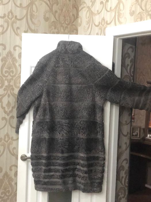 Каракуливая  шуба . Италия