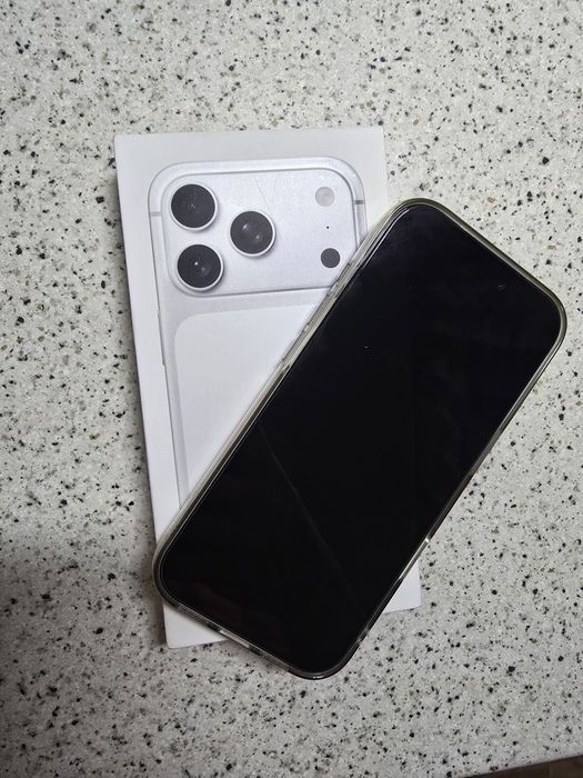 Айфон 17про 256гб