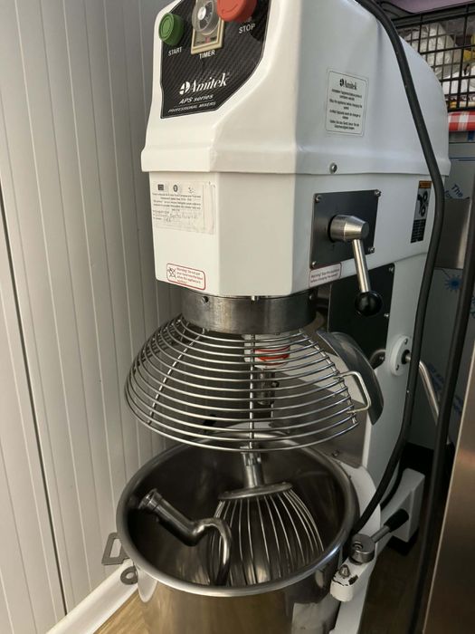 Mixer planetar 20 litri