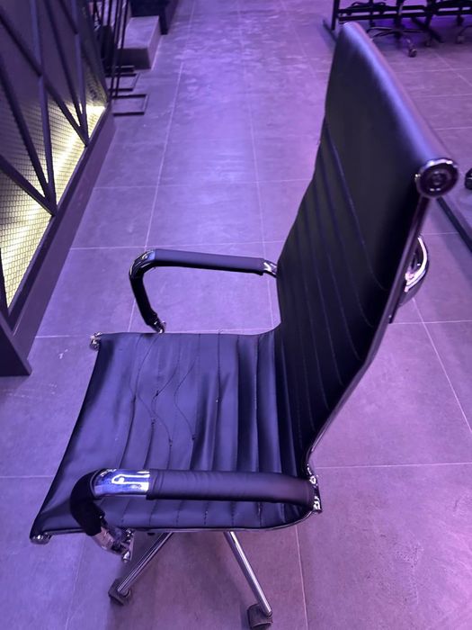 Кресло б/у офисный