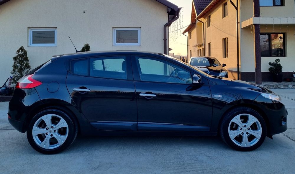 Renault Megane III//TOM TOM EDITION//EURO 5//2011//1.5