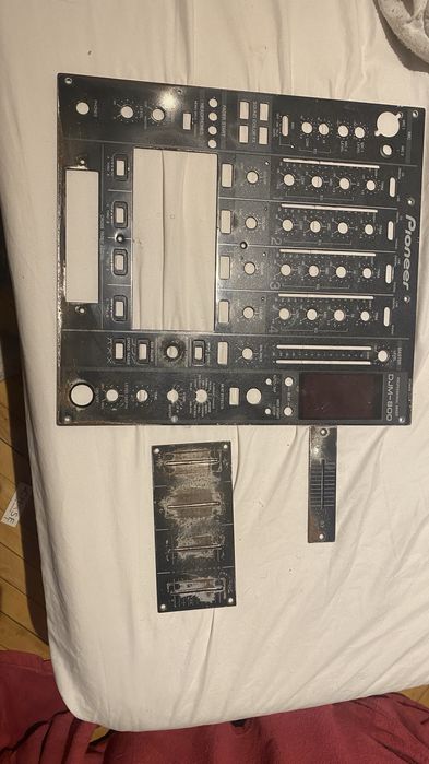 Pioneer DJM 800 mixer