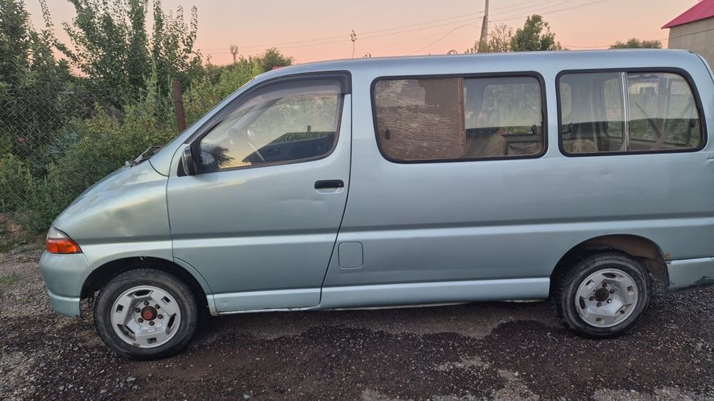 Продам Toyota Hiace