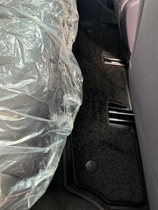 LEAMOTOR S16 orginal rezinka kovrik gilamliy polik keld holat idyal