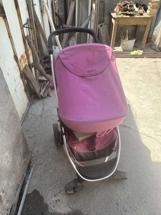 Каляска в идельном состоянии на ходу