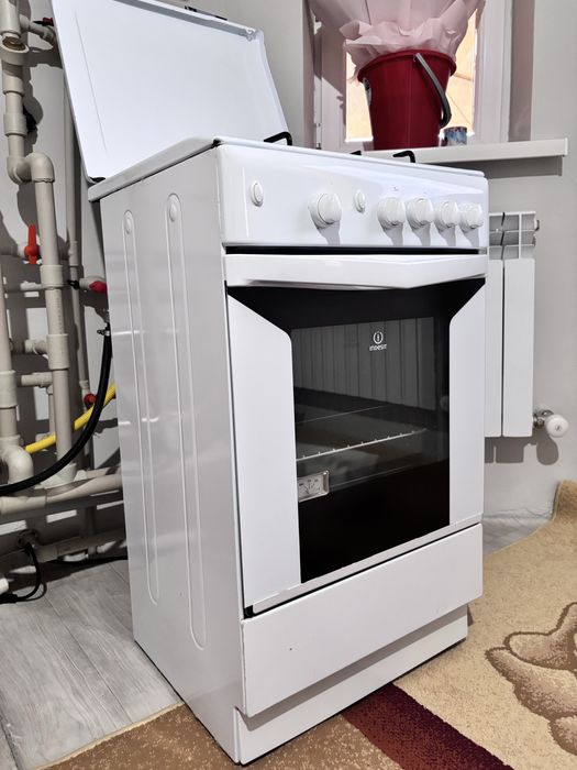 Газ плита Indesit