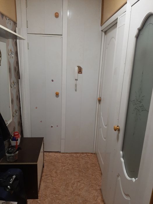 Продам 1,5 Пр.Назарбаева 1(хрущ.)!