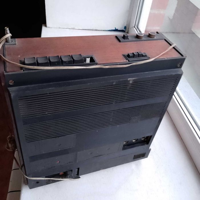 Переносной радиоприемник "Ленинград-006 стерео"