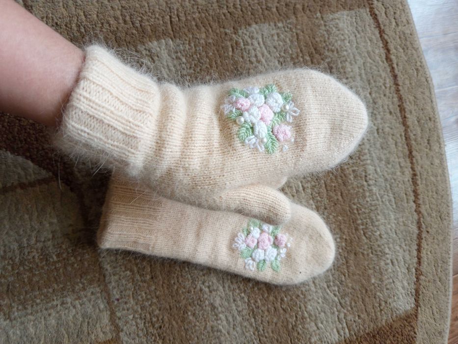 Варежки женские пух норки