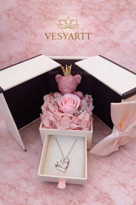 Подаръци с бижута за 8 март