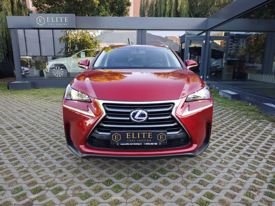 Lexus NX 300h Hybrid e-Four e-CVT