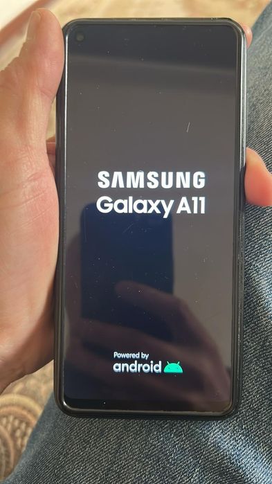 Смартфон Самсунг А11 б/у
