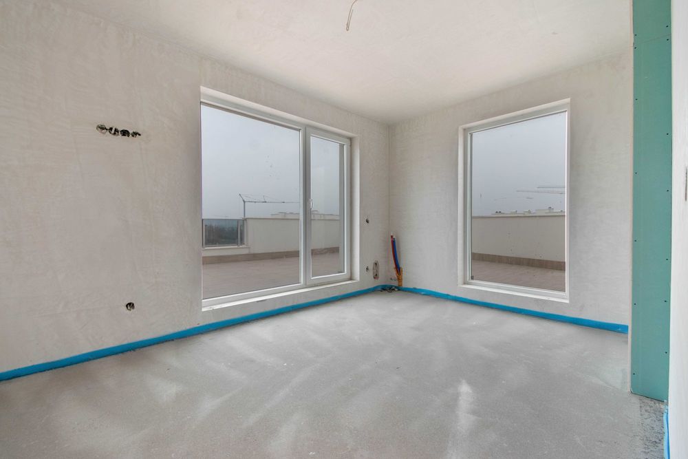 Продава се Многостаен апартамент в Пловдив, Остромила - 370 кв.м за 496 €/кв.м - Снимка #4