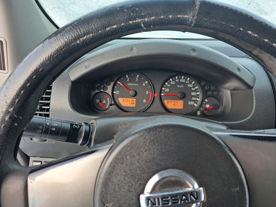 Vand Nissan Navara D40