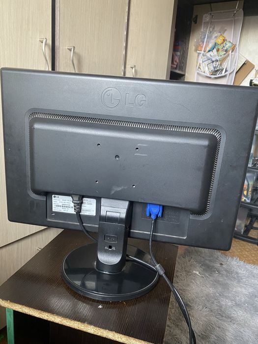 Монитор LG не новый