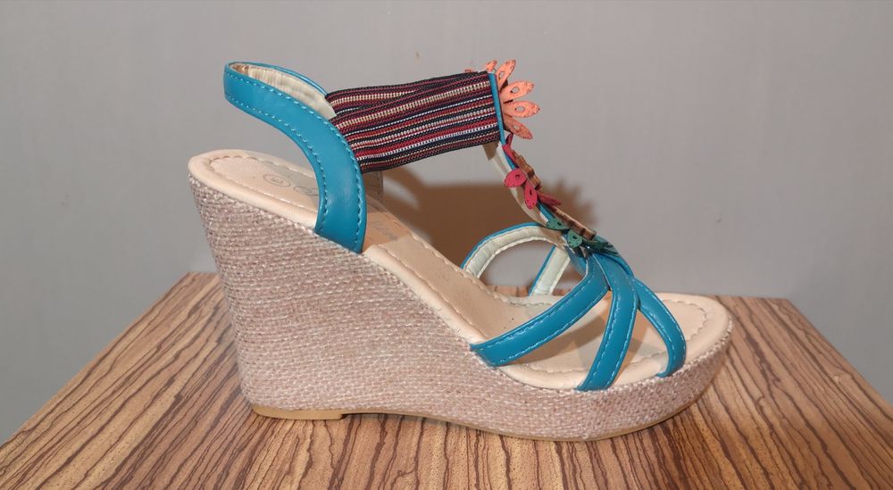 Разпродажба Нови обувки 38 размер Естествена кожа и еко кожа