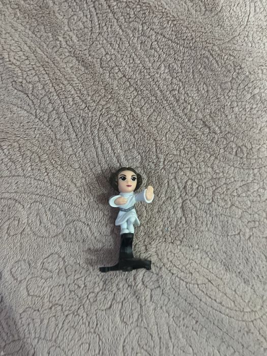 Продам фигурку из звёздных войнах