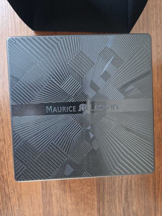 Часы Maurice Lacroix