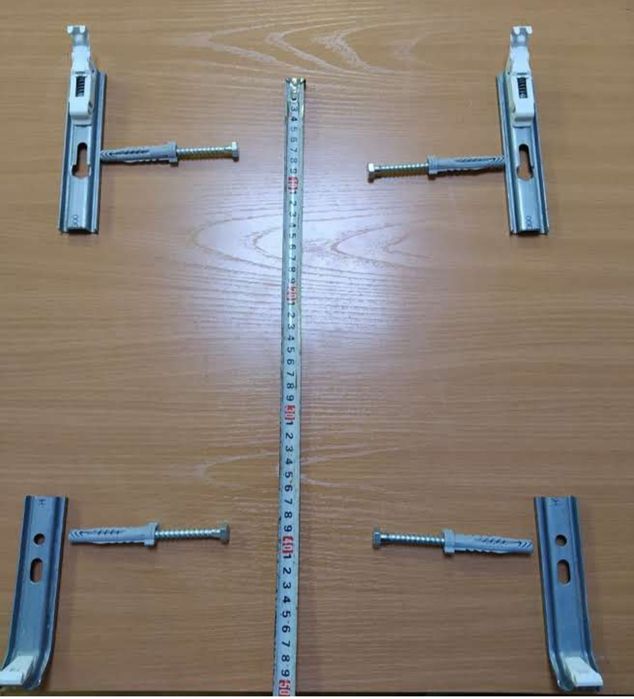 Настенное крепление панельных радиаторов