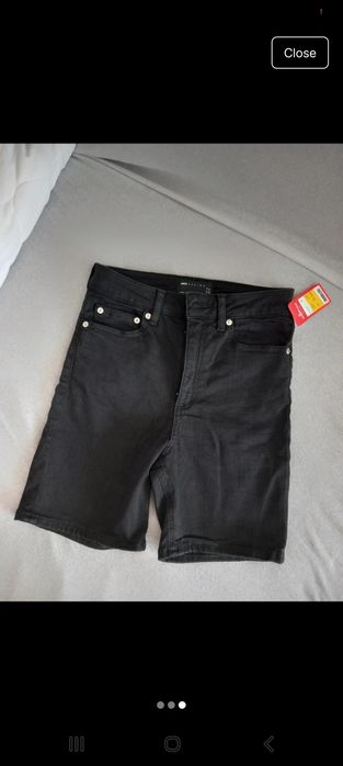 Pantaloni scurți de blugi