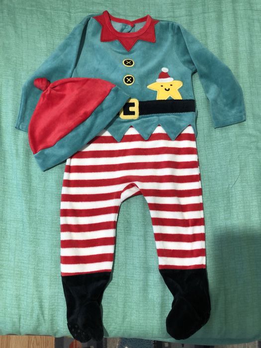 Costum spiridus in stare impecabila, purtat o singura data