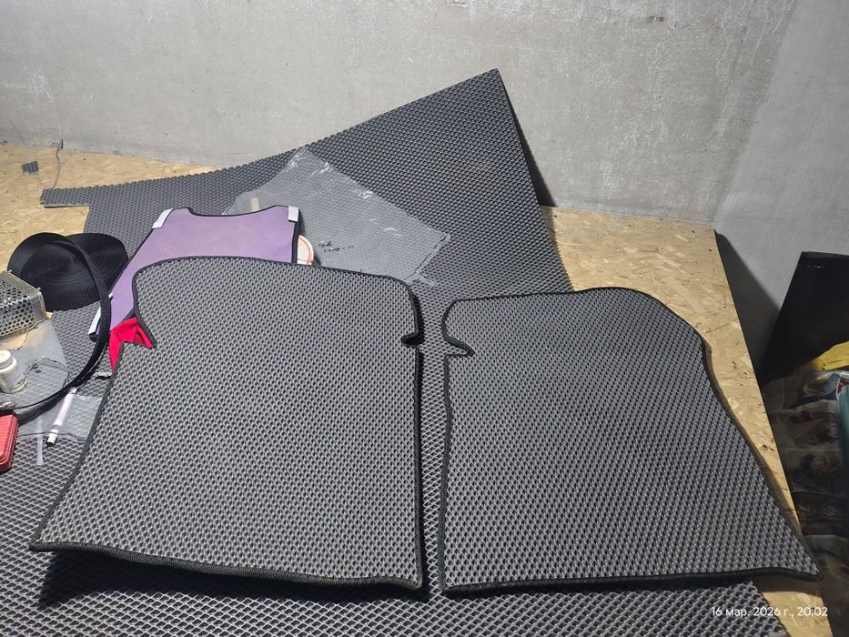 Продам автоковрики