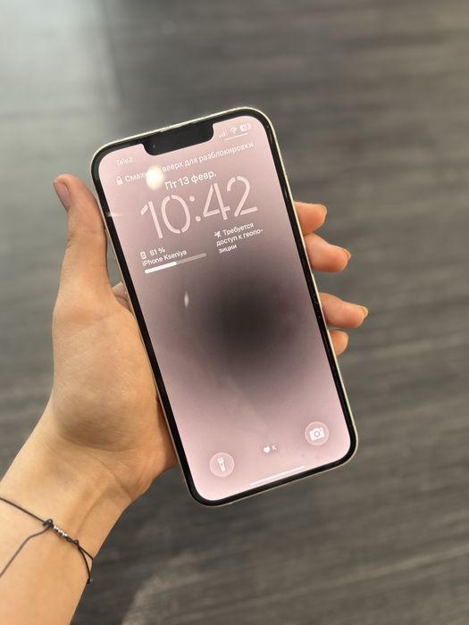Продаю IPhone 13
