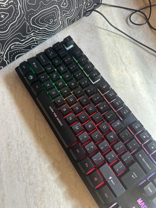 Tastatura  Casti  Mouse