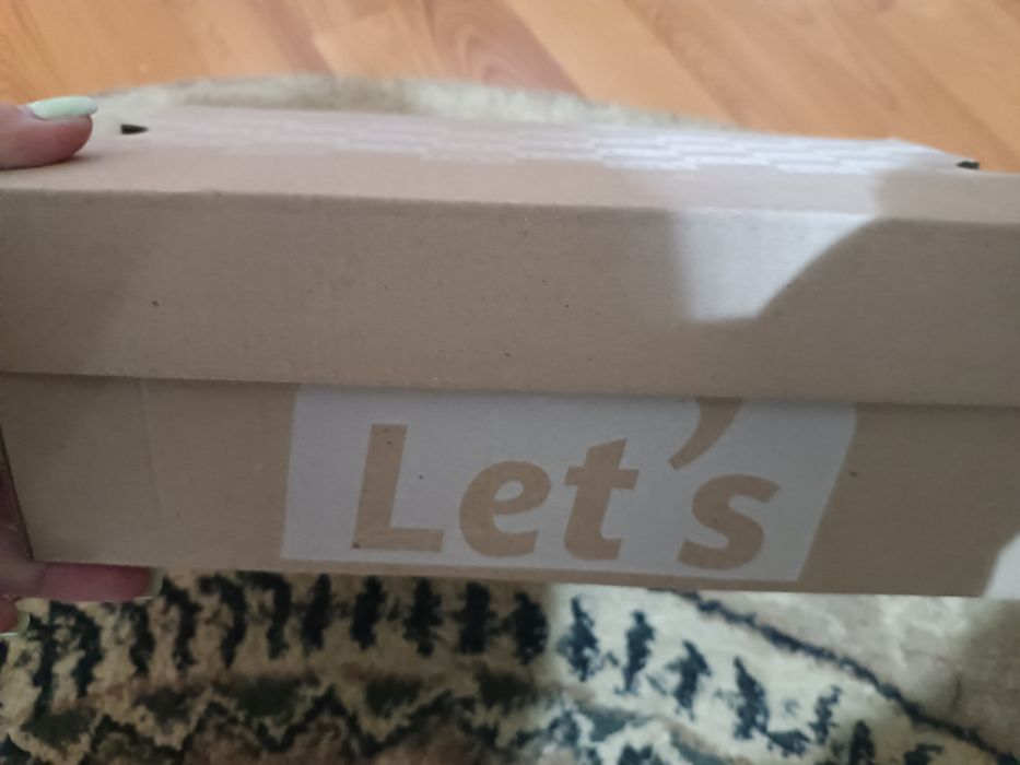 Новые Кроссовки.