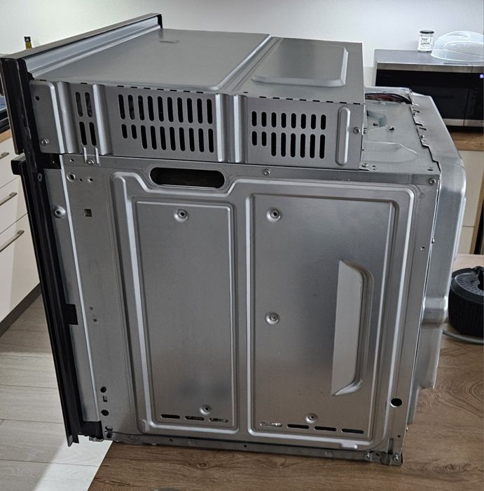 Фурна за вграждане Bosch HBF154BS0