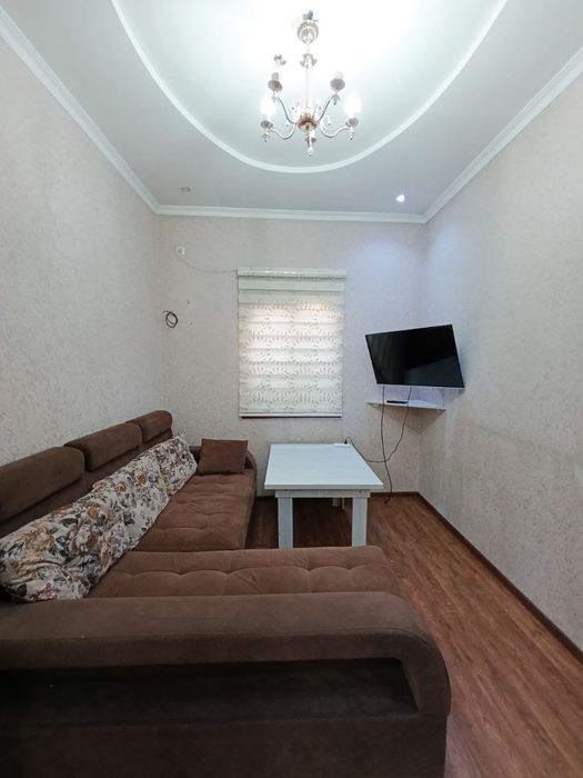 Ижарага 2 хонали уй берилади.