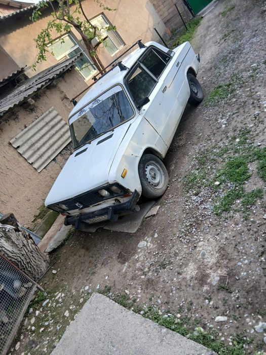 Машина лада жигули