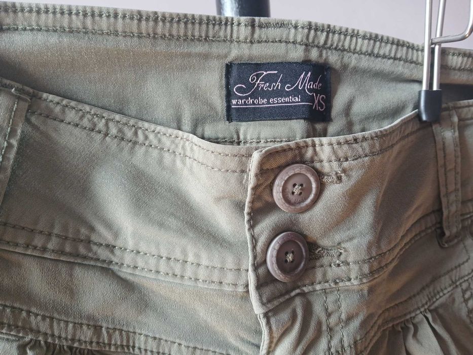 Два чифта къси панталонки