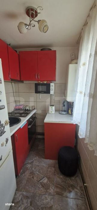 Apartament 2 camere, 31 mp, etaj 3, zona Targoviste - Micro 9