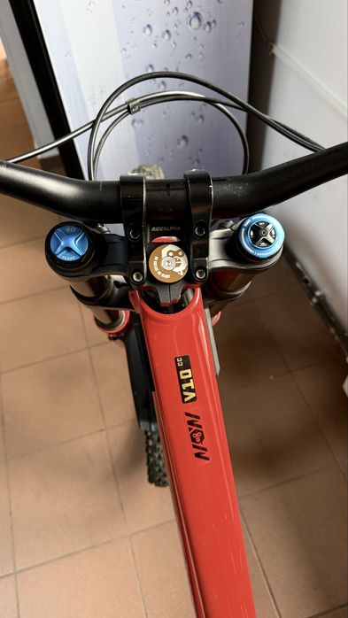 Santa Cruz V10.8 2024 Custom