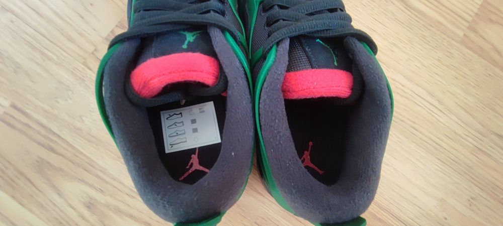 Nike Air Jordan 4 RM