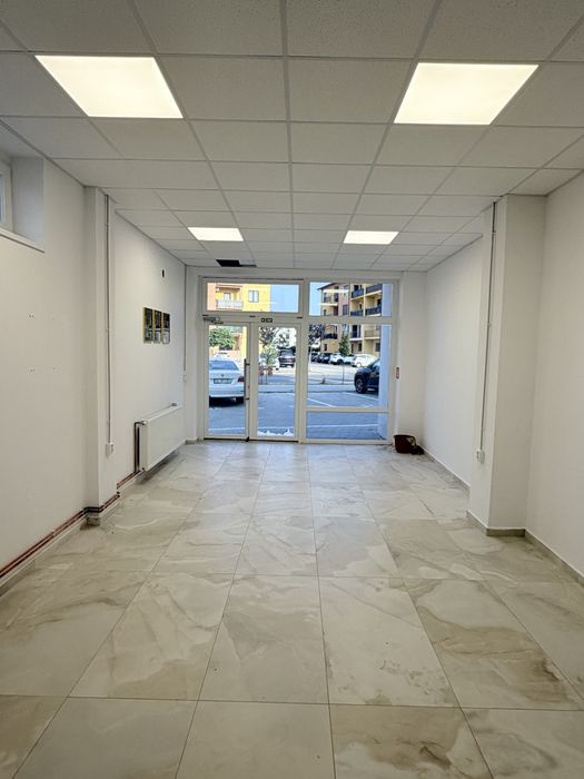 Spatiu de commercial